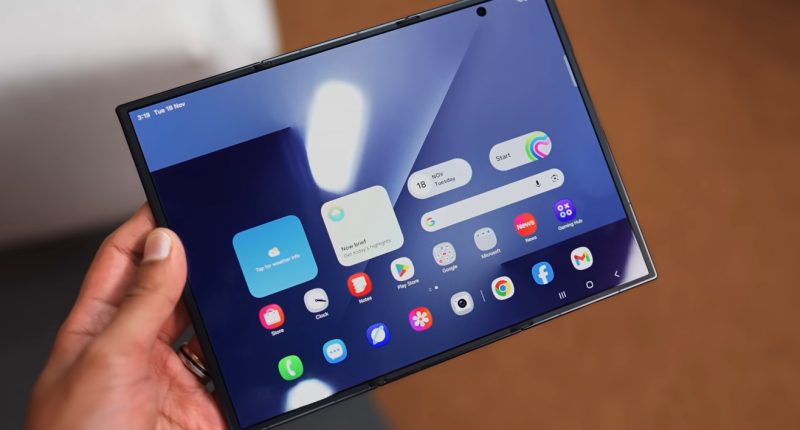 Samsung's Galaxy Z Trifold